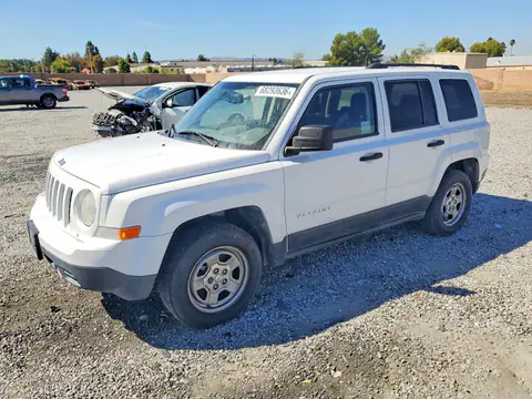 1C4NJPBB3FD250893 — 2015 Jeep Patriot, Мелкие вмятины и царапины (Minor Dent/Scratches), фото до ремонта