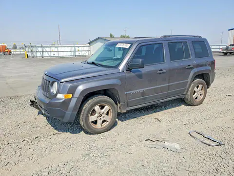1C4NJRBB6GD596059 — 2016 Jeep Patriot, Передняя часть, фото до ремонта