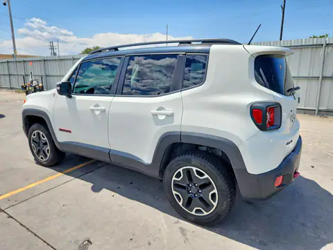 ZACCJBCT4GPD22852 — 2016 Jeep Renegade, фото 2 с аукциона Copart 30.09.2026, Механические повреждения