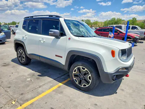 ZACCJBCT4GPD22852 — 2016 Jeep Renegade, фото 4 с аукциона Copart 30.09.2026, Механические повреждения