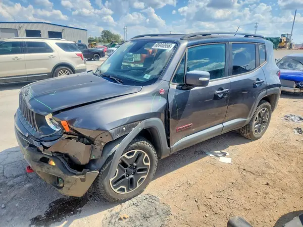 ZACCJBCT3GPD98529 — 2016 Jeep Renegade, Передняя часть (Front End), фото до ремонта