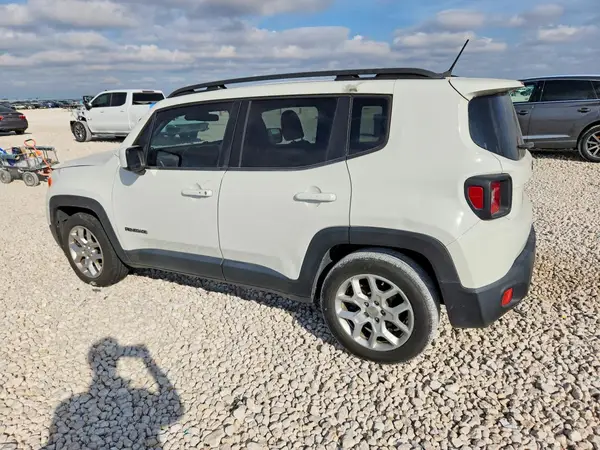 ZACCJABT3GPE28043 — 2016 Jeep Renegade, фото 2 с аукциона Copart 01.10.2026, Передняя часть