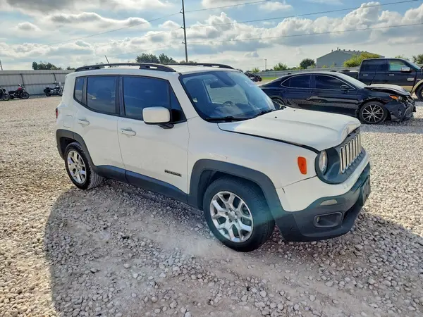 ZACCJABT3GPE28043 — 2016 Jeep Renegade, фото 4 с аукциона Copart 01.10.2026, Передняя часть