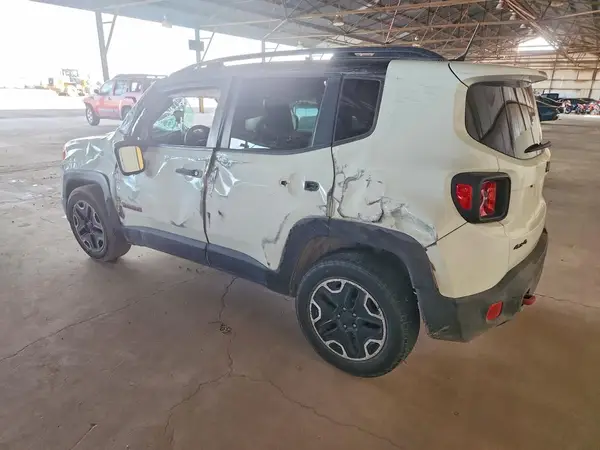ZACCJBCT3GPE07424 — 2016 Jeep Renegade, фото 2 с аукциона Copart 05.10.2026, Боковая часть