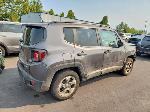 ZACCJBAB9HPF23240 — 2017 Jeep Renegade, фото 3 с аукциона Copart 14.10.2026, Передняя часть
