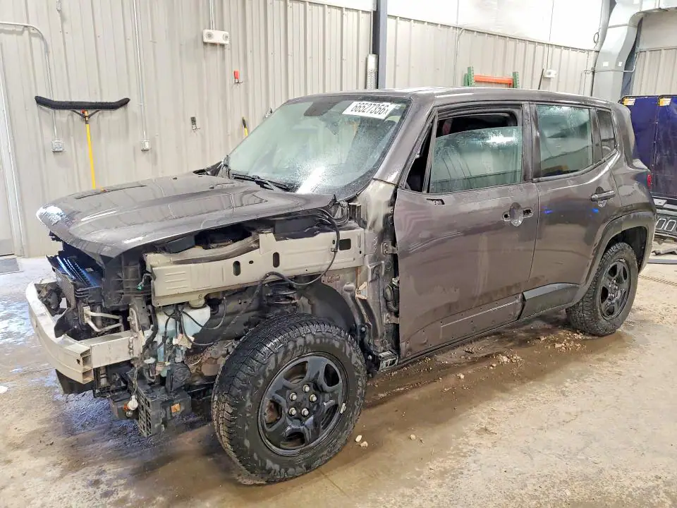 ZACCJBAB9HPF61518 Jeep Renegade 2017 — повреждение Передняя часть, фото до ремонта