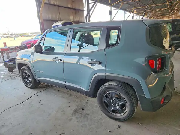 ZACCJAAH0HPG12306 — 2017 Jeep Renegade, фото 2 с аукциона Copart, Задняя часть