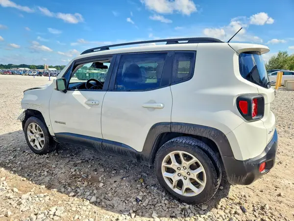 ZACCJBBB8HPF29822 — 2017 Jeep Renegade, фото 2 с аукциона Copart, Передняя часть