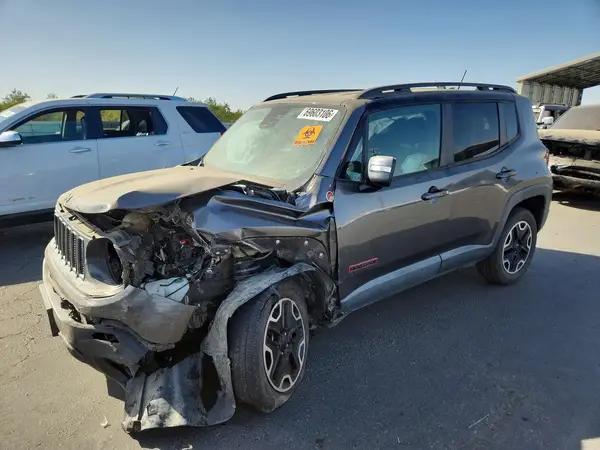 ZACCJBCB9HPG16286 — 2017 Jeep Renegade, Передняя часть (Front End), фото до ремонта