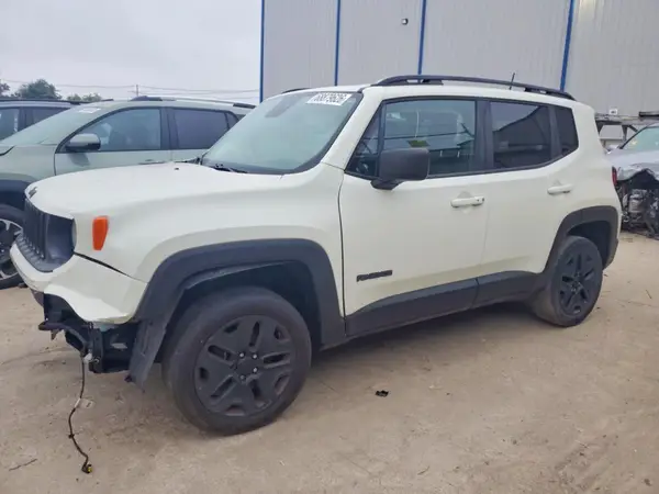 ZACCJBAB3JPH35105 — 2018 Jeep Renegade, Передняя часть (Front End), фото до ремонта