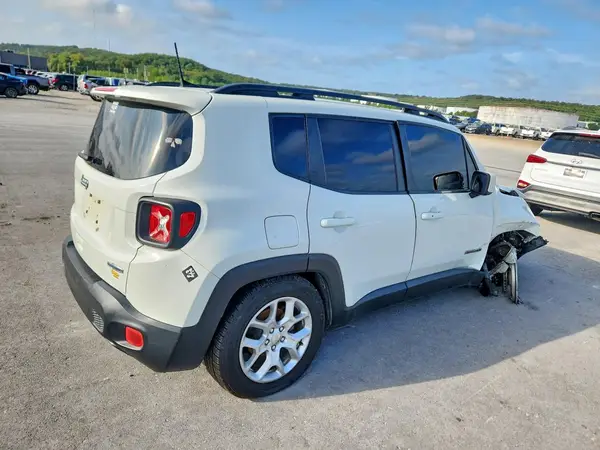 ZACCJBBB3JPJ32599 — 2018 Jeep Renegade, фото 3 с аукциона Copart, Передняя часть