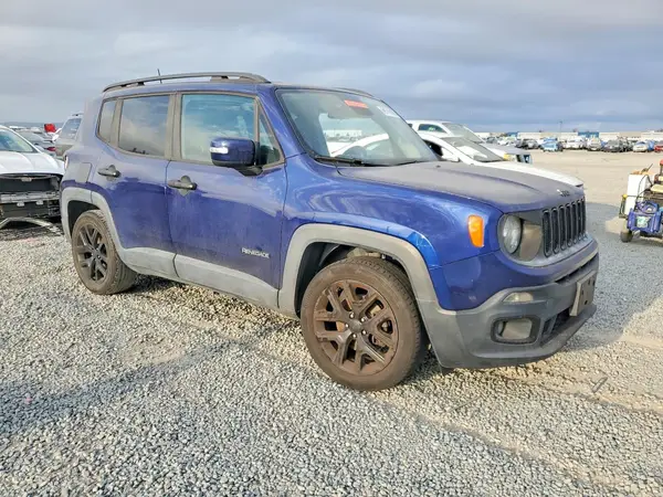 ZACCJABB2JPH34195 — 2018 Jeep Renegade, фото 4 с аукциона Copart 25.09.2026, Мелкие вмятины и царапины