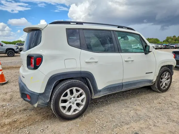 ZACCJABB3JPH99282 — 2018 Jeep Renegade, фото 3 с аукциона Copart 30.09.2026, Передняя часть