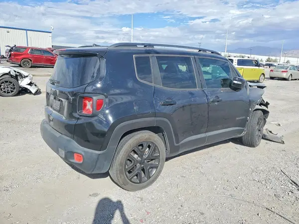 ZACCJABB7JPH61523 — 2018 Jeep Renegade, фото 3 с аукциона Copart, Передняя часть