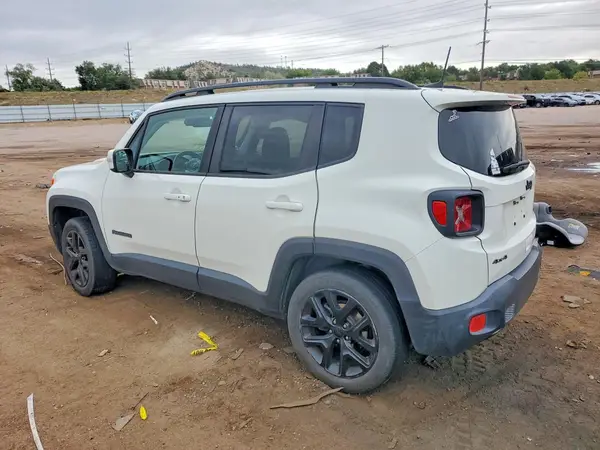 ZACCJBBBXJPJ20028 — 2018 Jeep Renegade, фото 2 с аукциона Copart, Передняя часть
