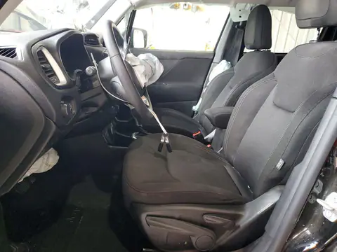 ZACNJDAB0MPN28435 — 2021 Jeep Renegade, фото 7 с аукциона Copart, Передняя часть