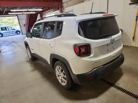 2022 Jeep Renegade VIN ZACNJDB12NPN86876 фото 2