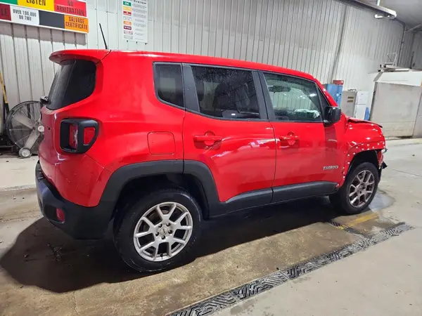 ZACNJDB10PPP63282 — 2023 Jeep Renegade, фото 3 с аукциона Copart, Передняя часть