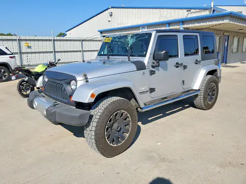 1J4BA5H10AL123470 — 2010 Jeep Wrangler Unlimited, Передняя часть (Front End), фото до ремонта