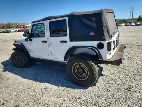 1C4BJWDG4FL641336 — 2015 Jeep Wrangler Unlimited, фото 2 с аукциона Copart 30.09.2026, Повреждения снизу