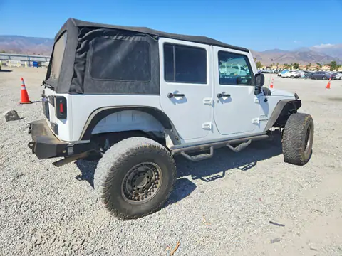1C4BJWDG4FL641336 — 2015 Jeep Wrangler Unlimited, фото 3 с аукциона Copart 30.09.2026, Повреждения снизу
