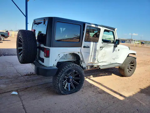 2018 Jeep WRANGLER UNLIMITED VIN 1C4HJWEG9JL872993 фото 3