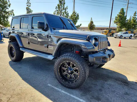 2018 Jeep WRANGLER UNLIMITED VIN 1C4HJXEG2JW311216 фото 4