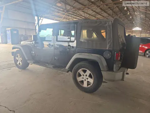 2007 Jeep Wrangler X VIN 1J4GB39177L138711 фото 2