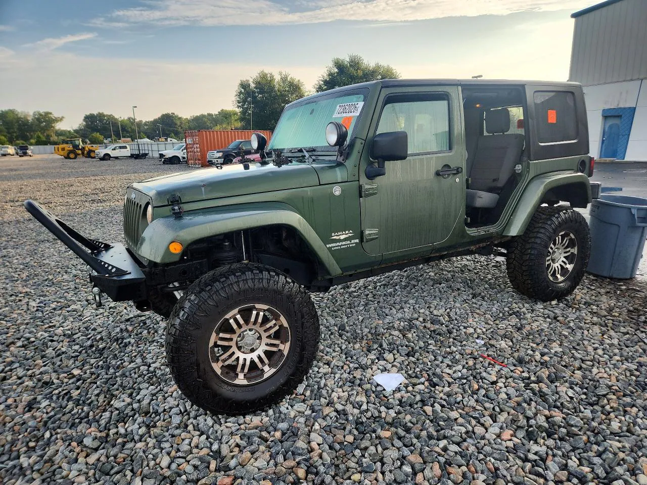 2008 Jeep Wrangler Unlimited Sahara VIN 1J4GA59118L604374 фото 1