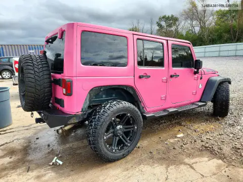 1J4BA3819BL549714 — 2011 Jeep Wrangler, фото 3 с аукциона Copart, Передняя часть