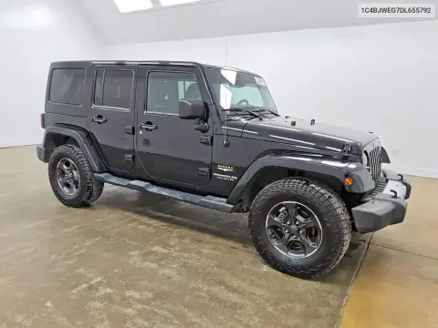 2013 Jeep Wrangler Unlimited Sahara VIN 1C4BJWEG7DL655792 фото 4