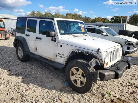2013 Jeep Wrangler Unlimited Sport VIN 1C4BJWDG9DL702113 фото 4
