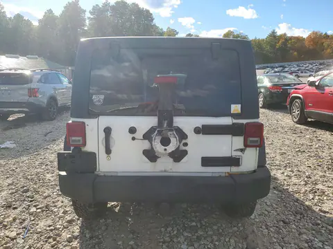 2013 Jeep Wrangler Unlimited Sport VIN 1C4BJWDG9DL702113 фото 6