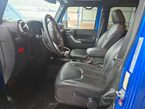 1C4BJWFG7FL726586 — 2015 Jeep Wrangler, фото 7 с аукциона Copart, Сторона