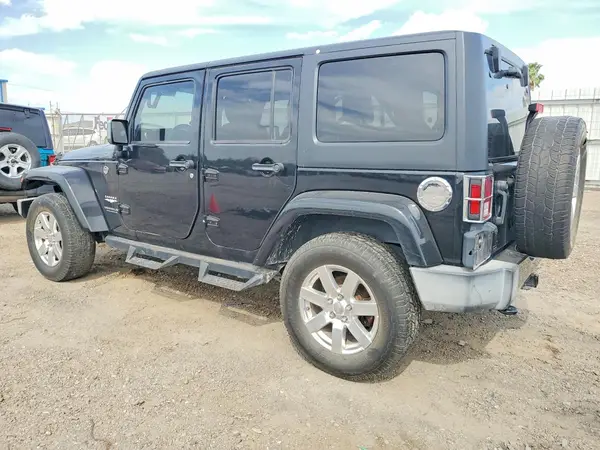1C4BJWEG8GL144113 — 2016 Jeep Wrangler, фото 2 с аукциона Copart, Передняя часть