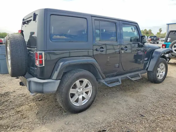 1C4BJWEG8GL144113 — 2016 Jeep Wrangler, фото 3 с аукциона Copart, Передняя часть