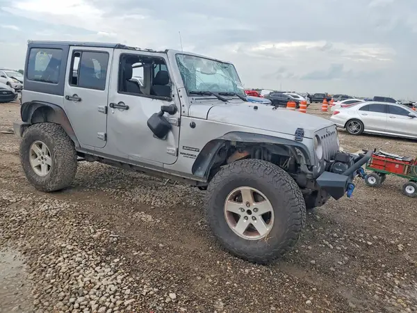 2016 JEEP WRANGLER VIN 1C4HJWDG9GL246855 фото 4