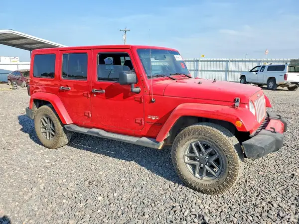 1C4BJWEG8GL187656 — 2016 Jeep Wrangler, фото 4 с аукциона Copart, Пожар