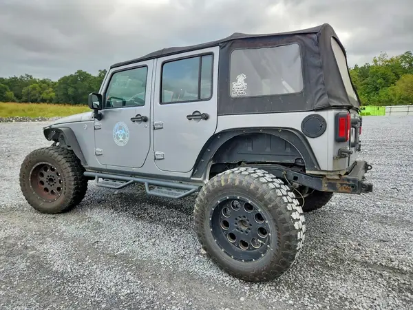 1C4BJWDG9GL110103 — 2016 Jeep Wrangler, фото 2 с аукциона Copart, Опрокидывание