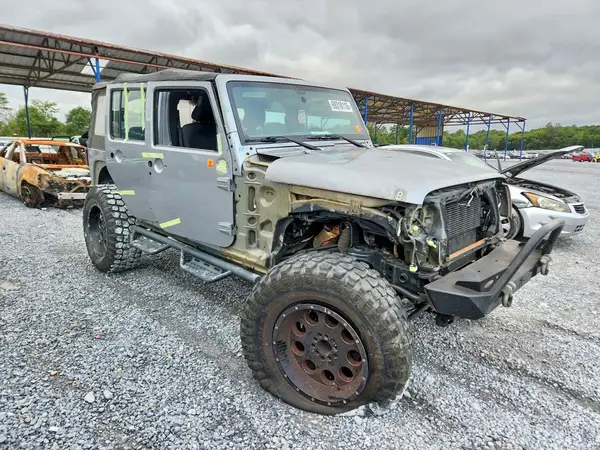 1C4BJWDG9GL110103 — 2016 Jeep Wrangler, фото 4 с аукциона Copart, Опрокидывание