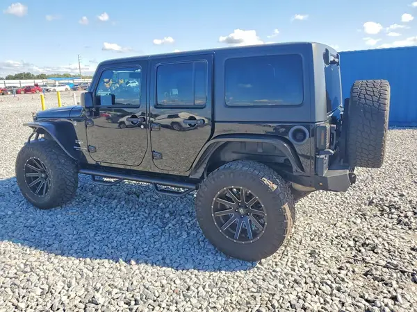 1C4BJWEGXGL130018 — 2016 Jeep Wrangler, фото 2 с аукциона Copart, Передняя часть