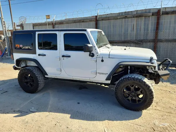1C4HJWDG2GL248902 — 2016 Jeep Wrangler, фото 4 с аукциона Copart 28.09.2026, Передняя часть