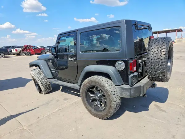 1C4AJWAG9GL339655 — 2016 Jeep Wrangler, фото 2 с аукциона Copart 12.10.2026, Передняя часть
