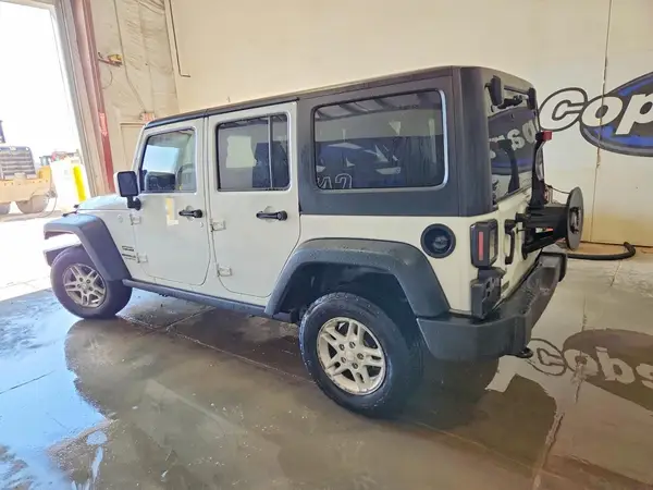 1C4BJWDG3HL632453 — 2017 Jeep Wrangler, фото 2 с аукциона Copart 08.10.2026, Естественный износ