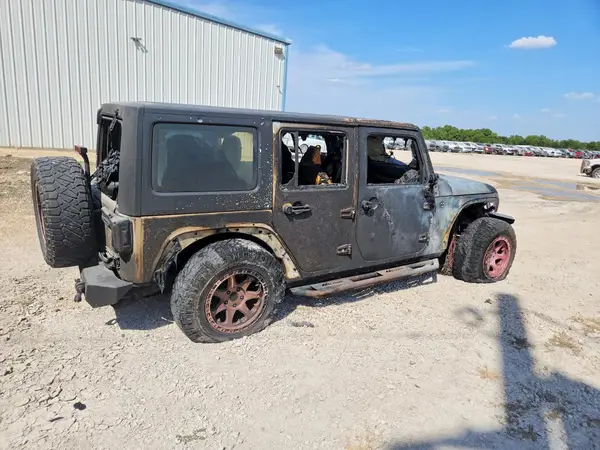 1C4BJWDG5HL532452 — 2017 Jeep Wrangler, фото 3 с аукциона Copart 08.10.2026, Пожар