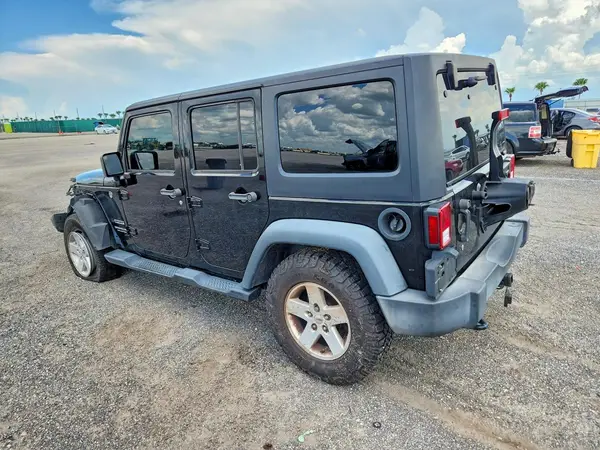 1C4BJWDG6HL634651 — 2017 Jeep Wrangler, фото 2 с аукциона Copart 12.10.2026, Передняя часть
