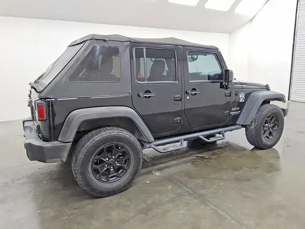 1C4BJWDG4HL671424 — 2017 Jeep Wrangler, фото 3 с аукциона Copart 01.10.2026, Механические повреждения