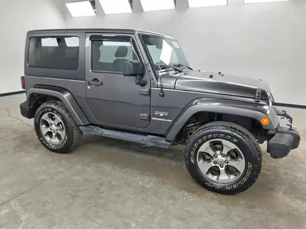 1C4AJWBG6HL505114 — 2017 Jeep Wrangler, фото 4 с аукциона Copart 03.10.2026, Мелкие вмятины и царапины