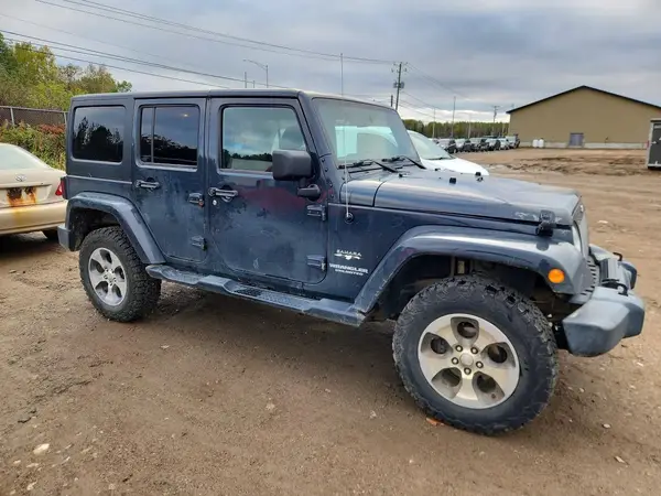 1C4BJWEG4HL537558 — 2017 Jeep Wrangler, фото 4 с аукциона Copart 06.10.2026, Передняя часть