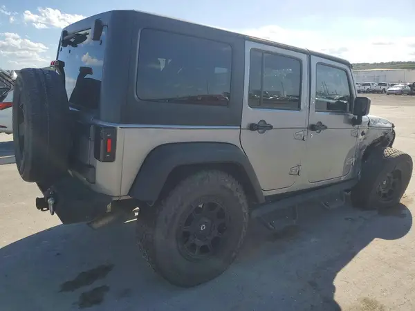 1C4HJWDG4HL654357 — 2017 Jeep Wrangler, фото 3 с аукциона Copart, Передняя часть